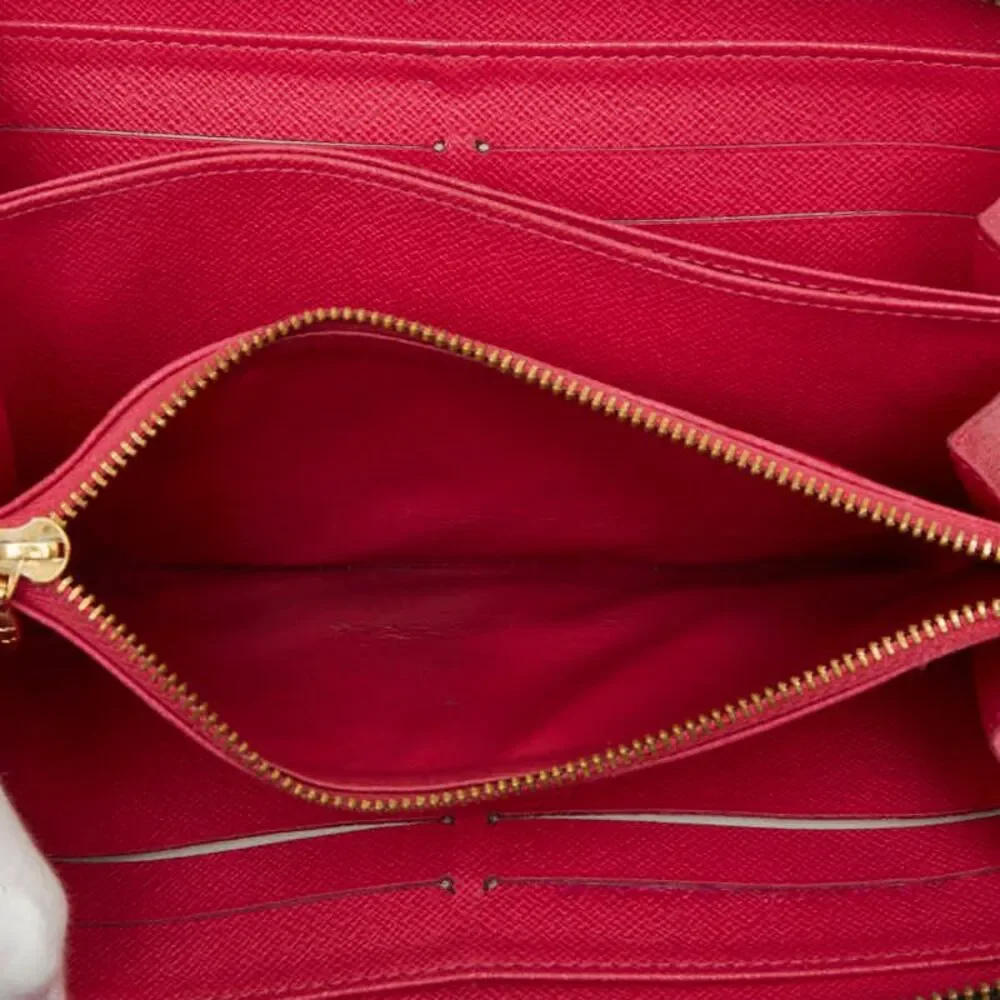 Louis Vuitton delivery duty